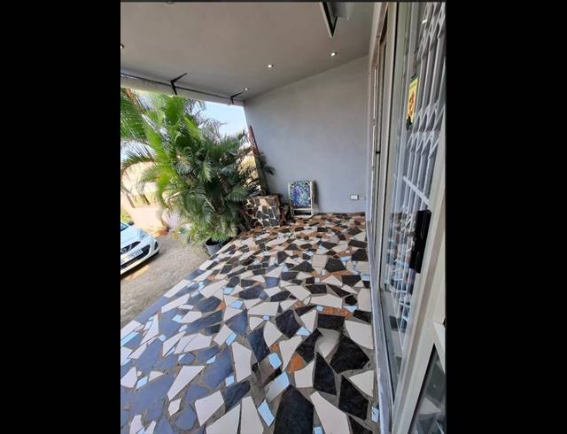 2 BEDROOM HOUSE FOR SALE IN STANMORE